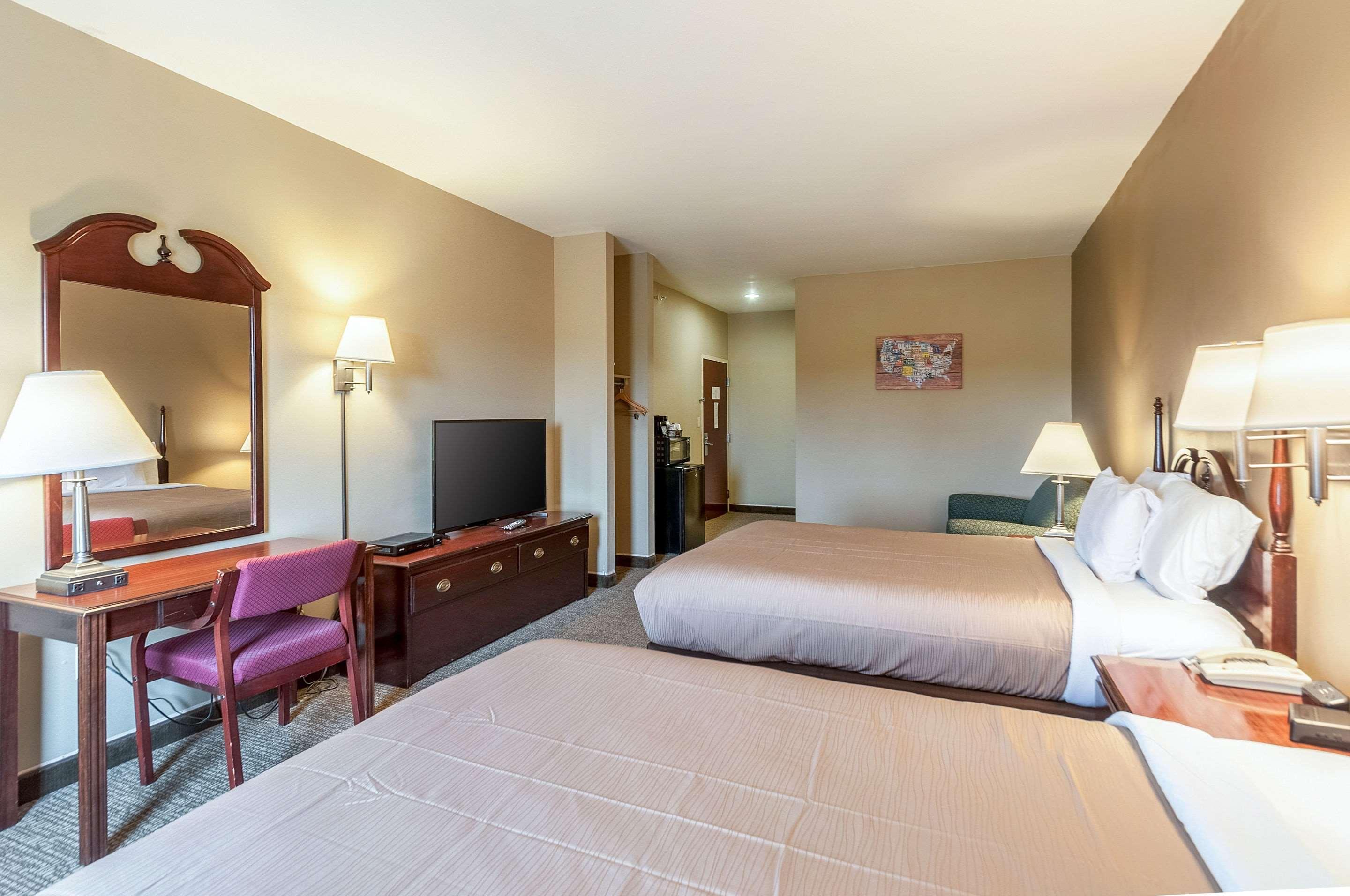 Econo Lodge Inn & Suites Middletown Exteriör bild
